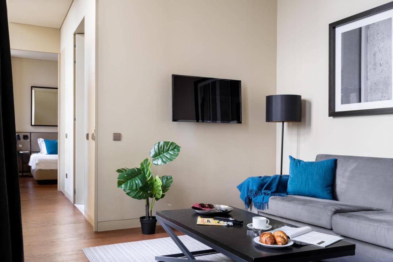 Joivy Downtown Market Apartments Lisbona Esterno foto