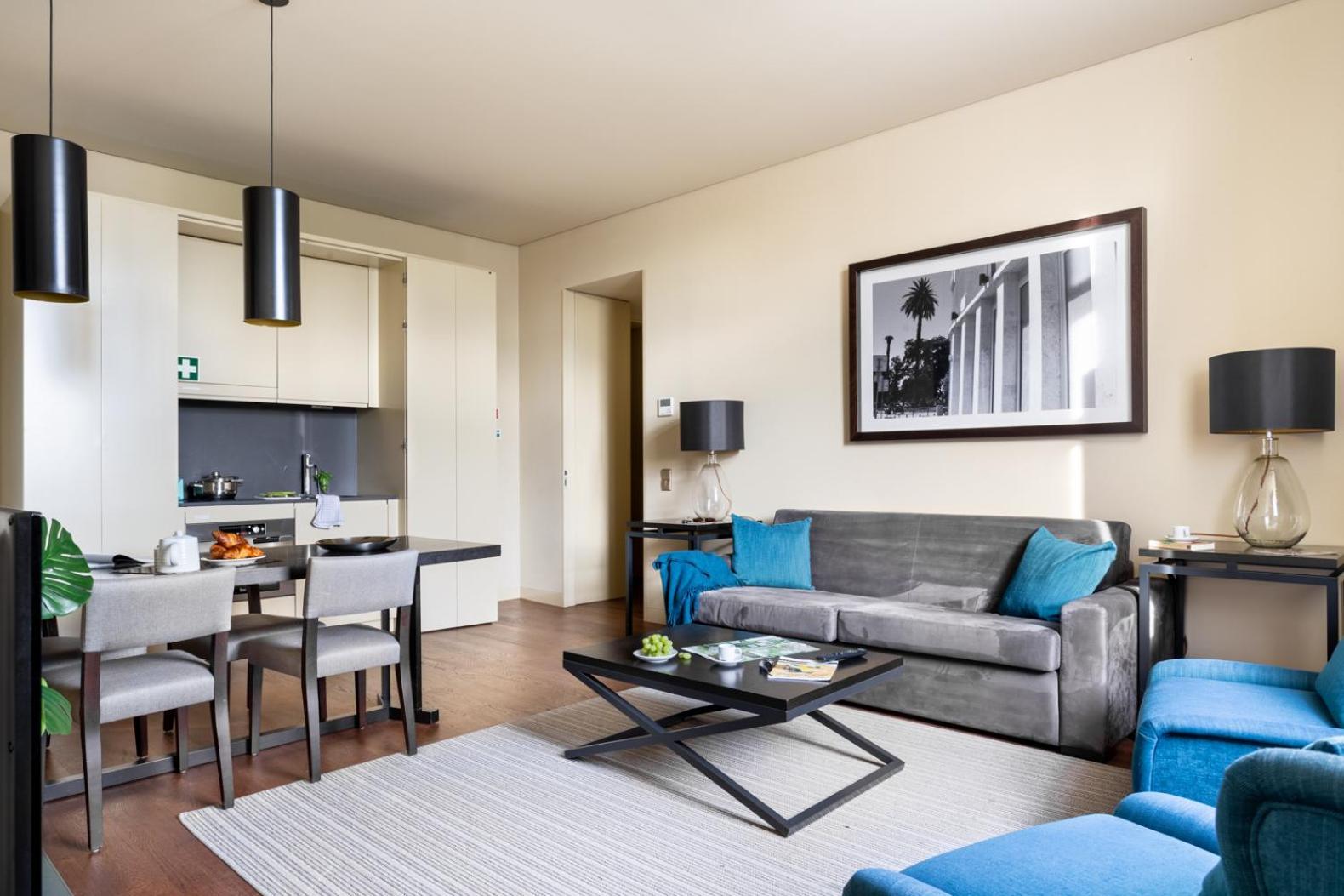 Joivy Downtown Market Apartments Lisbona Esterno foto